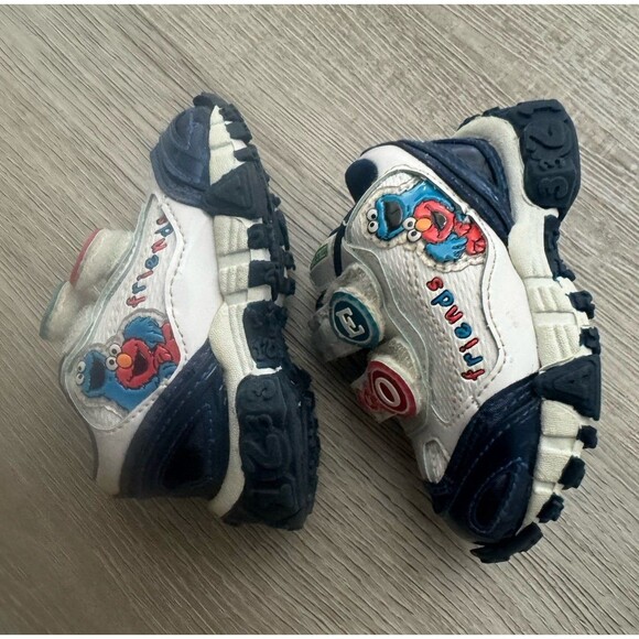 RARE HTF Vintage Sesame Street Light Up Friends Size 2 Toddlers Sneakers Shoes - Picture 1 of 10